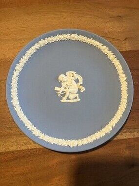 Wedgewood Jasper Ware Round Dish Blue and White. Cupid and Arrow. 6.5 Inches
